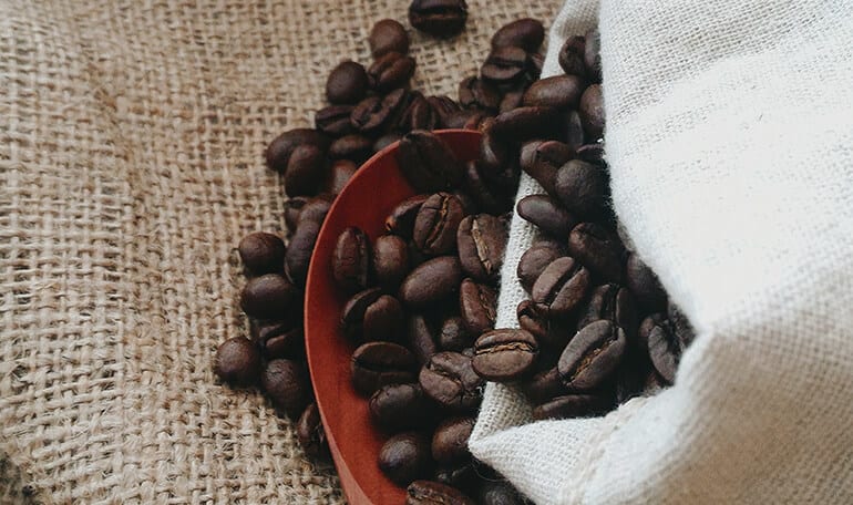 Kaffebønner i pose_alt du bør vide om kaffe_artikel