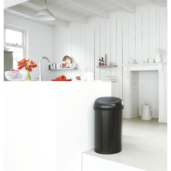 Brabantia Touch Bin 60 liter, matt black Køb online! Lomax