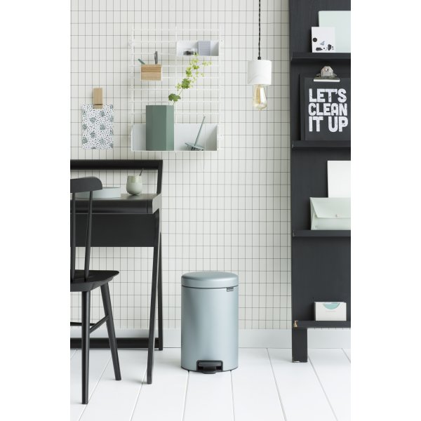 Brabantia Pedalspand, 12 L, metallic mint