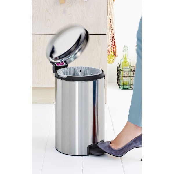 Brabantia NewIcon Pedalspand | 12 L | Mat Sort