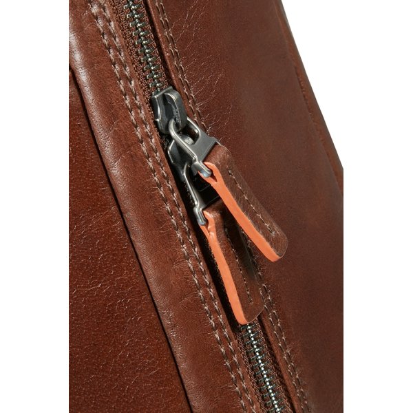 Samsonite West Harbor Bailhandle 14.1", brun