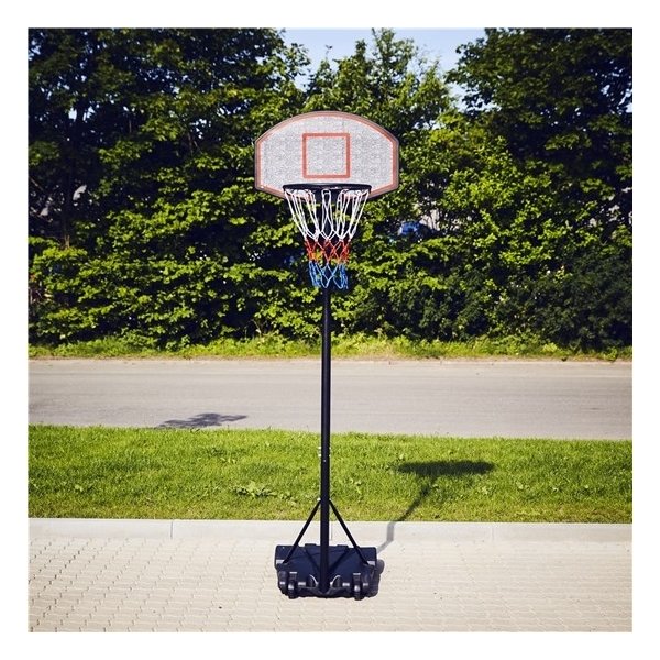 Nordic Games Basic Basketball stander.