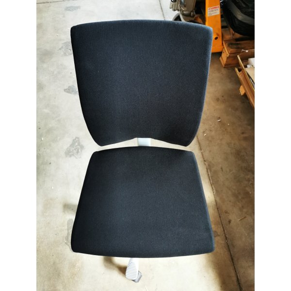 DEMO: HÅG Creed mellem ryg, sort stof/sølv stel