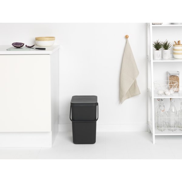 Brabantia Sort&Go avfallshink | 25 liter | Grå