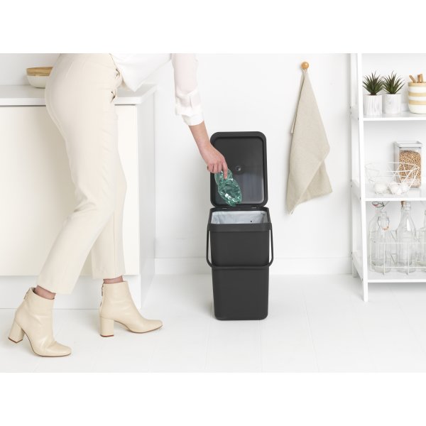 Brabantia Sort&Go avfallshink | 25 liter | Grå