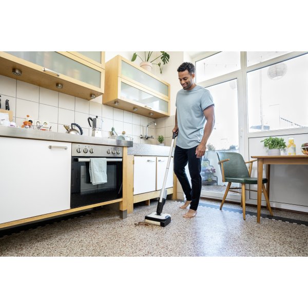 DEMO: Kärcher Gulvvasker FC 2-4, ruller, batteri