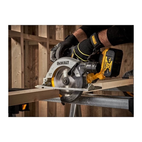DEWALT kulfri rundsav 18V XR