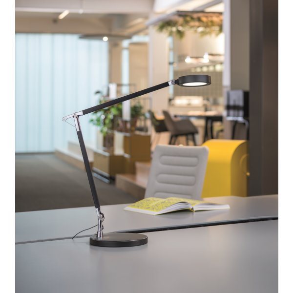 MAUL Grace LED Skrivebordslampe, sort