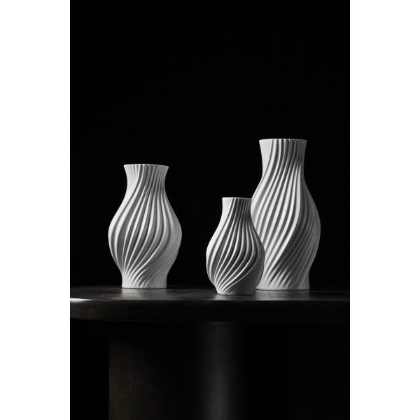 Lyngby Porcelæn Twist Vase H18 cm, hvid