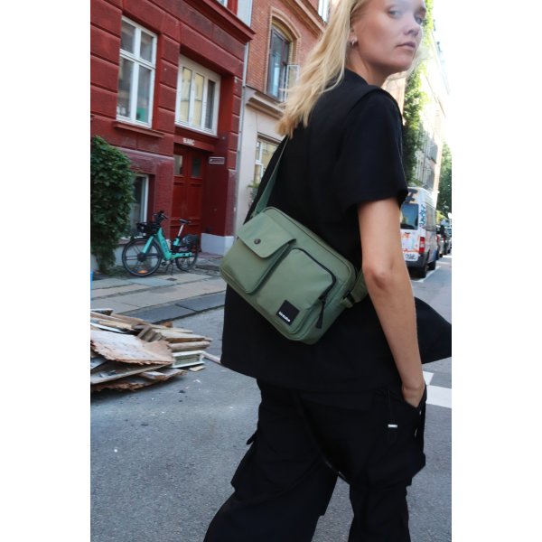 Kintobe Miles, Olive leaf