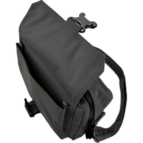 Kintobe Noah, Jet black