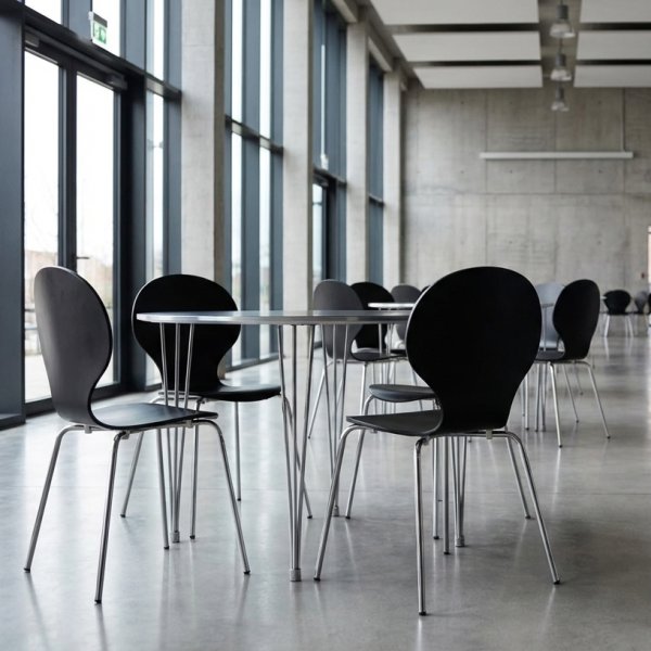 Comfort Classic kantinesæt m. 4 stole sort/krom
