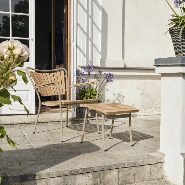 Marguerit Loungebord ø50+2 stole+2 skamler, Taupe