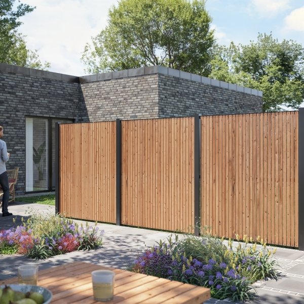 Plus Saga Træhegn, Thermowood, 150x180 cm.