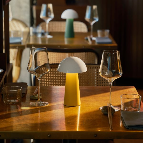 Kreafunk Bello Bærbar Lampe, varm gul