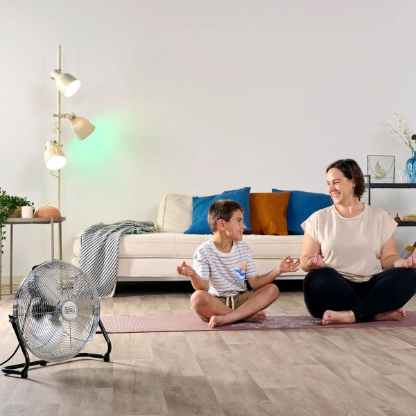 BLACK+DECKER Gulvventilator - 60W, Sort/Sølv