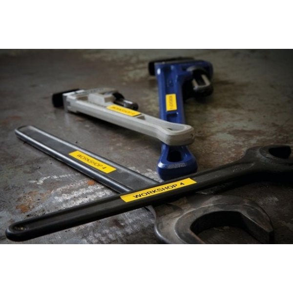 Dymo Rhino Vinyltape 19mm, sort på gul