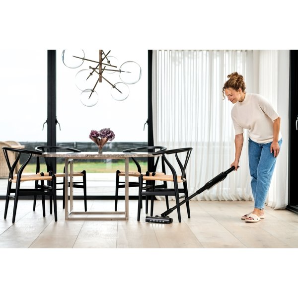 Nilfisk Move&Dock ledningsfri støvsuger m. station