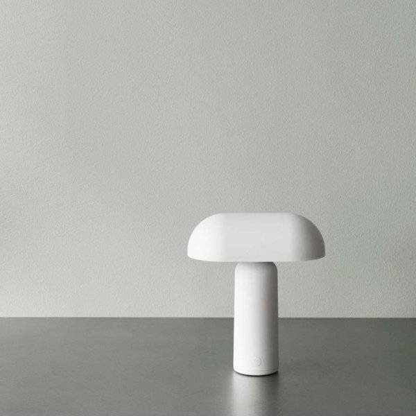 Normann Copenhagen Porta Bordlampe, hvid