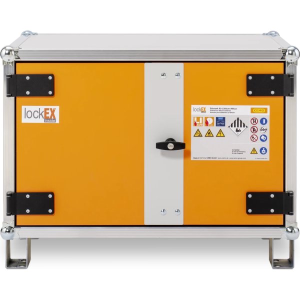 Batteriopbevaringsskab 230V m/fødder, 66x80x62 cm.