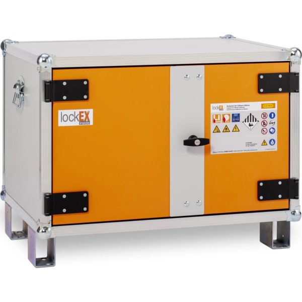 Batteriopbevaringsskab 230V m/fødder, 66x80x62 cm.