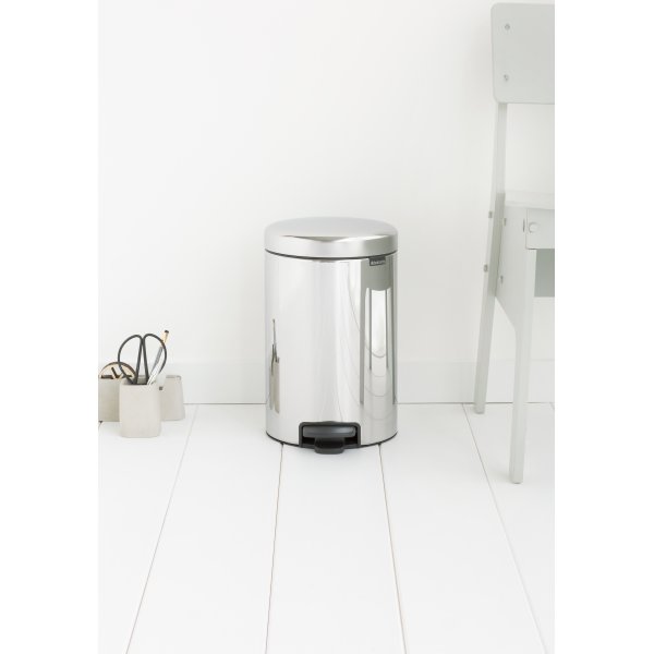 Brabantia Pedalspand, 12 L, brilliant steel