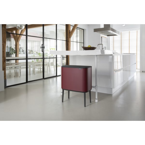 Brabantia BO Touch Bin 36 L, windsor red