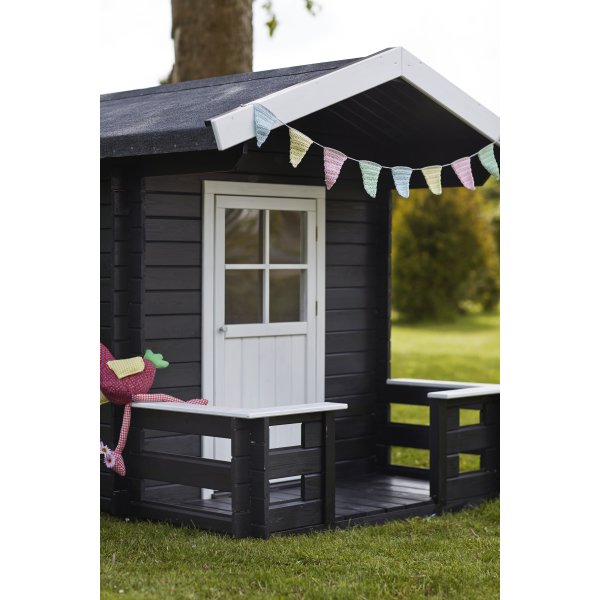 PLUS legehus m/terrasse ubeh. nåletræ 134x134+58cm