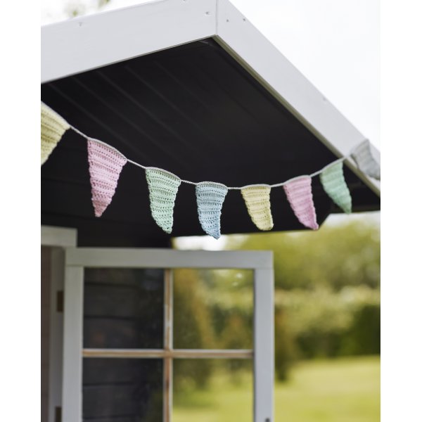 PLUS legehus m/terrasse ubeh. nåletræ 134x134+58cm