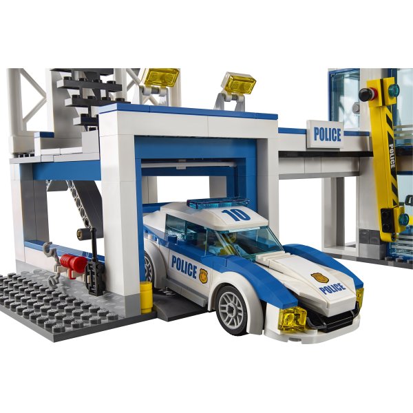 LEGO City 60141 Politistation, 6-12 år