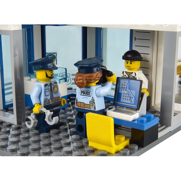 LEGO City 60141 Politistation, 6-12 år