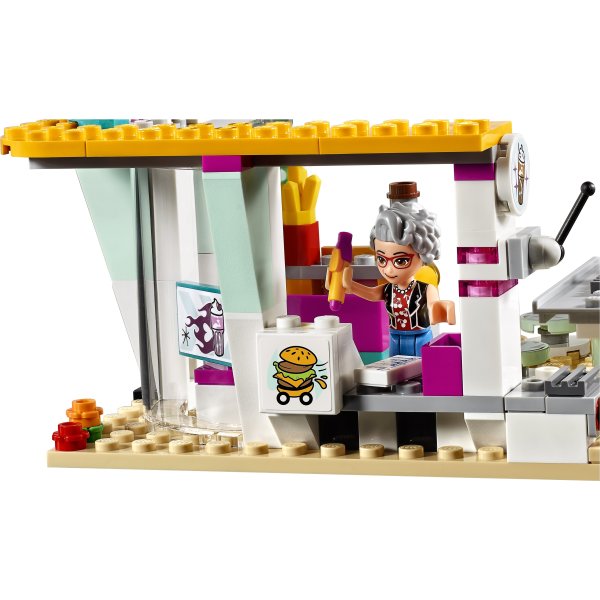 LEGO Friends 41349 Pitstop-café, 6-12 år