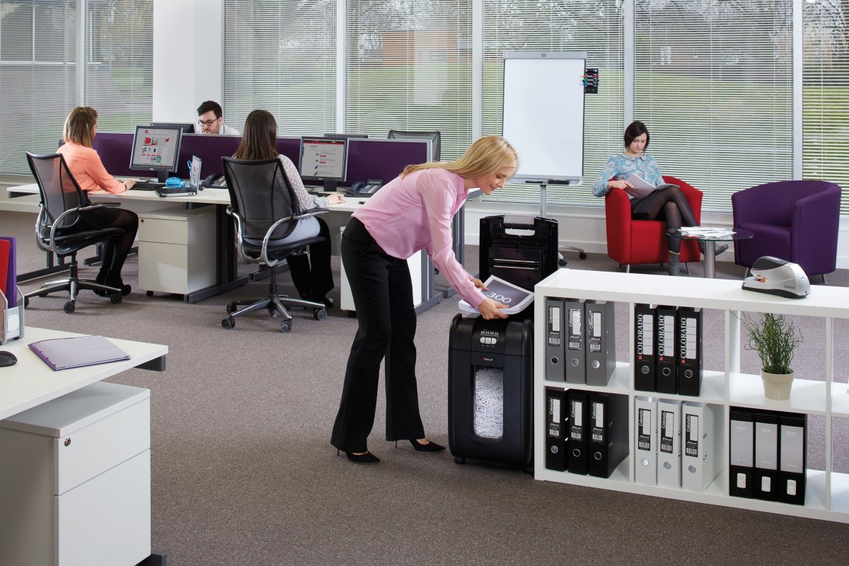 Rexel Auto+ 300X krydsmakulator