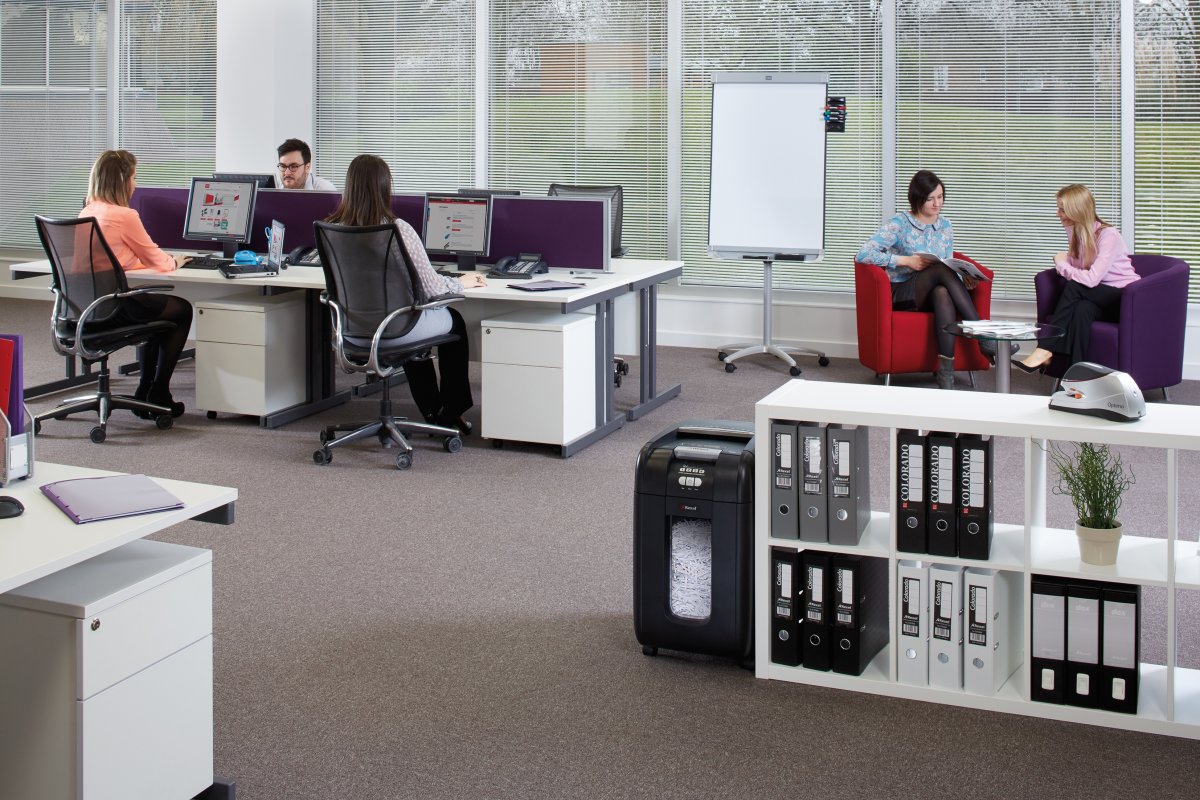 Rexel Auto+ 300X krydsmakulator