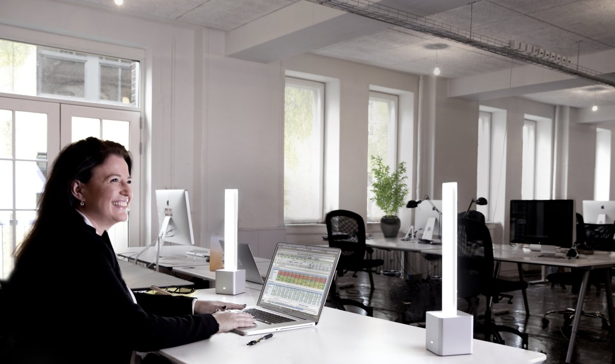 Needlite bordlampe 