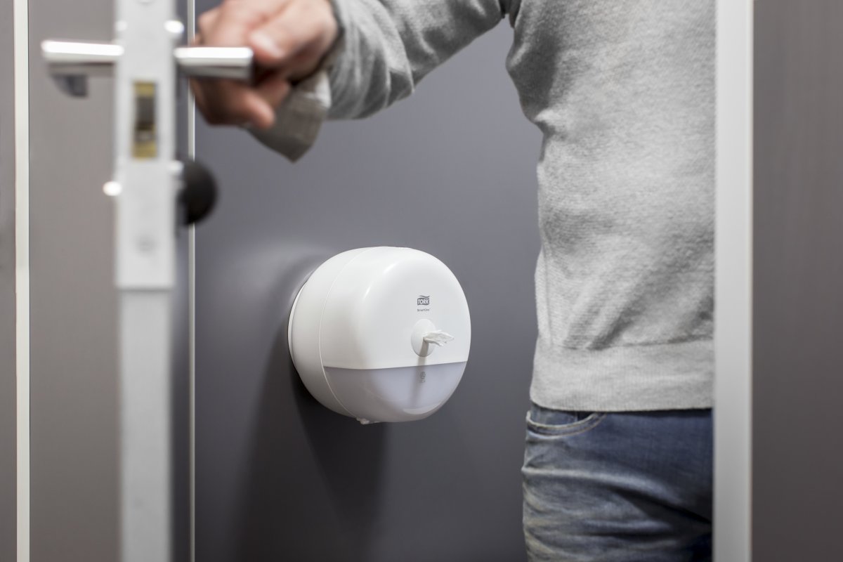 Tork T8 SmartOne Dispenser til toiletpapir i hvid - Køb | Lomax