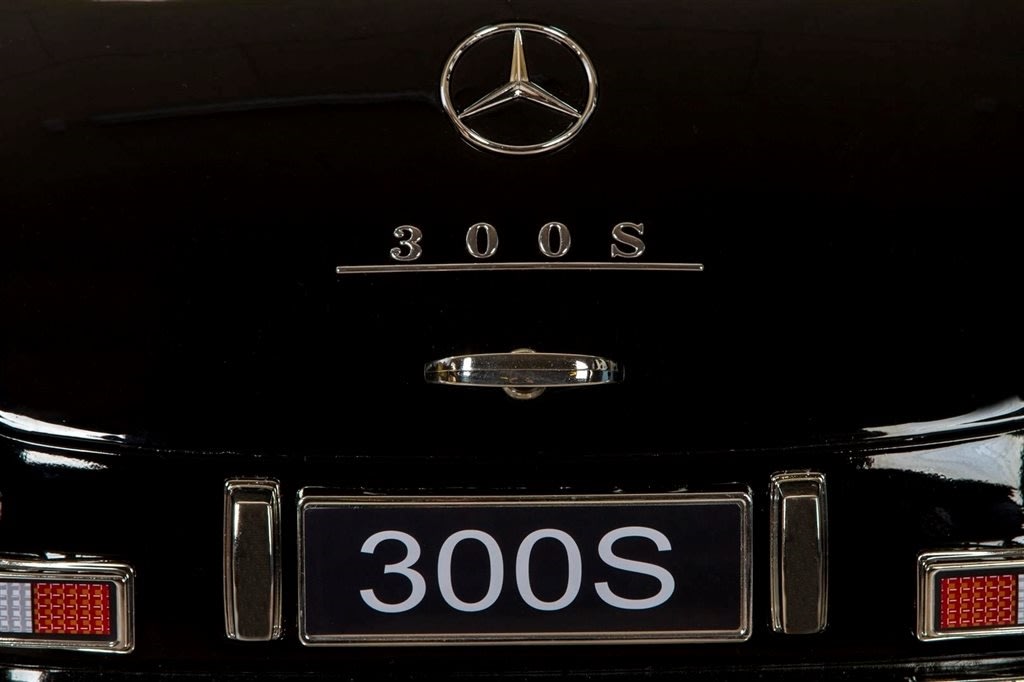 El-drevet Mercedes 300S børnebil, 12V, sort