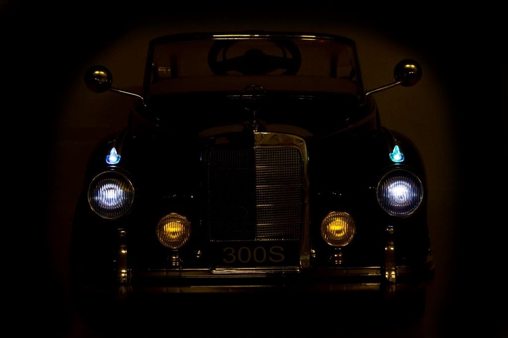 El-drevet Mercedes 300S børnebil, 12V, sort