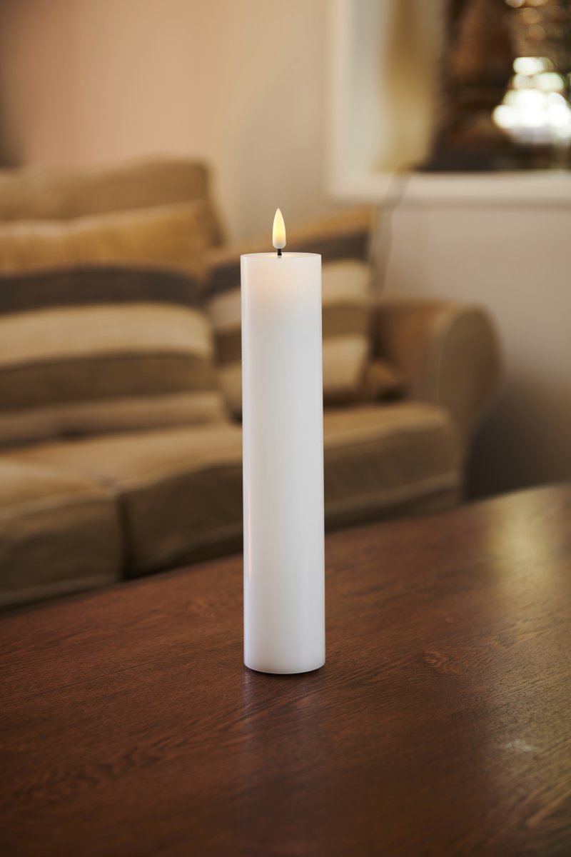 Sirius Sille Exclusive LED Lys, Ø5 x H25 cm, Hvid