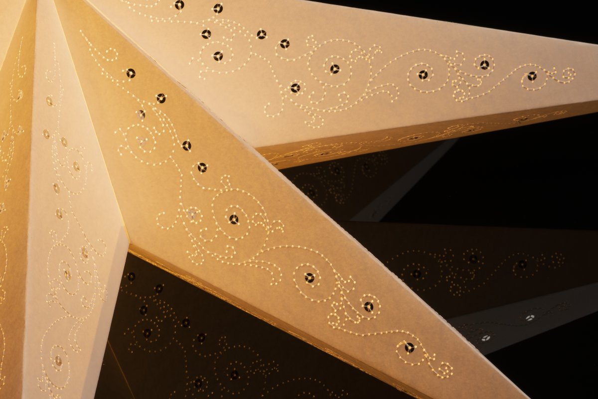 Papirstjerne m. mønster, hængende, Ø60 cm., hvid