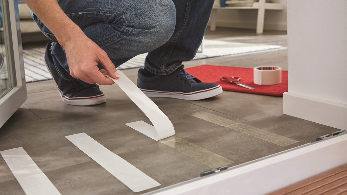 tesa Tæppetape, aftagelig, 50mm x 25m