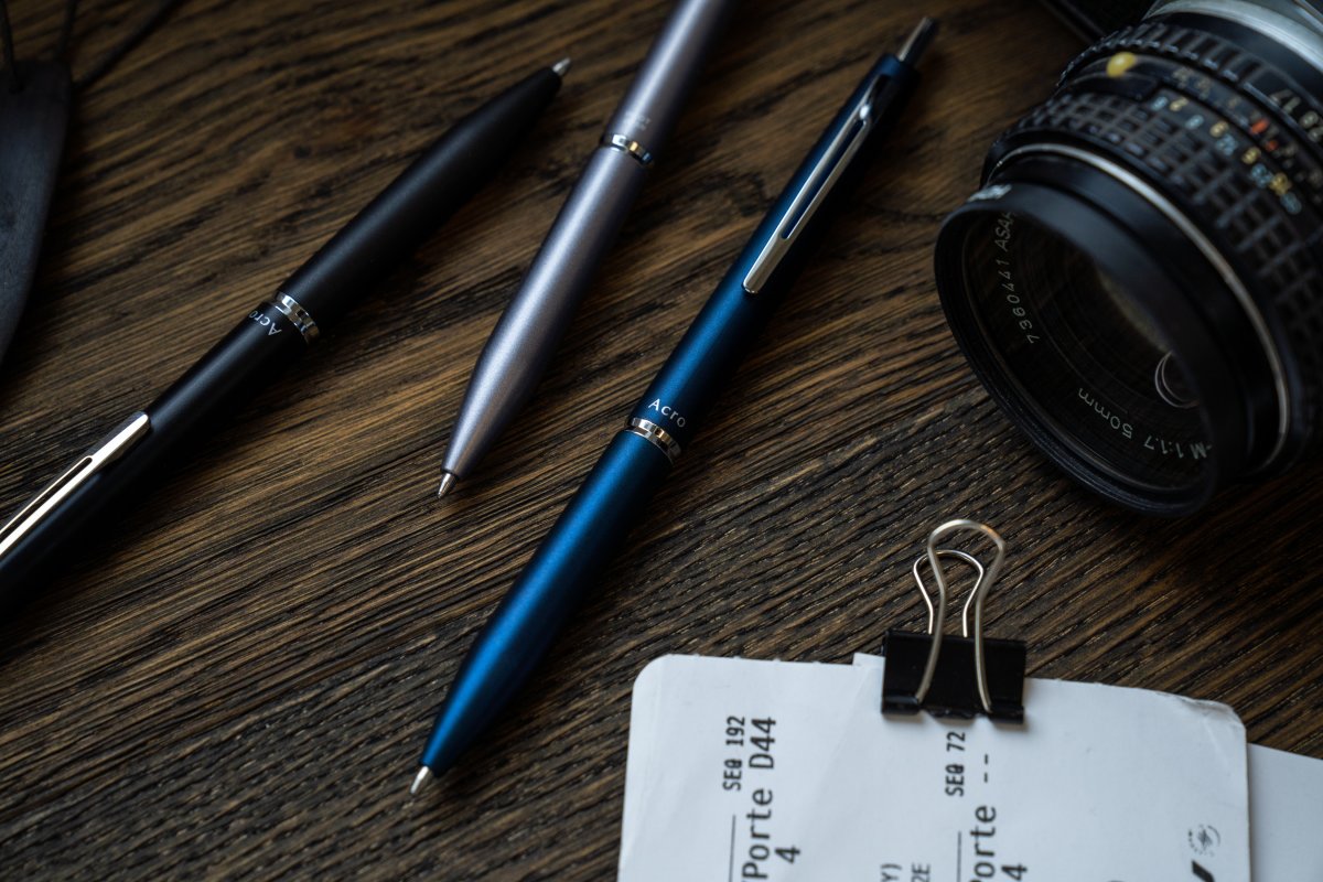Pilot Acro 1000 Kuglepen | M | Navy