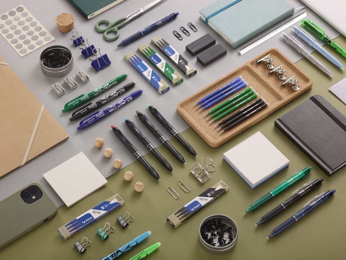 Pilot Frixion Ball+ Rollerpen | M | Sort