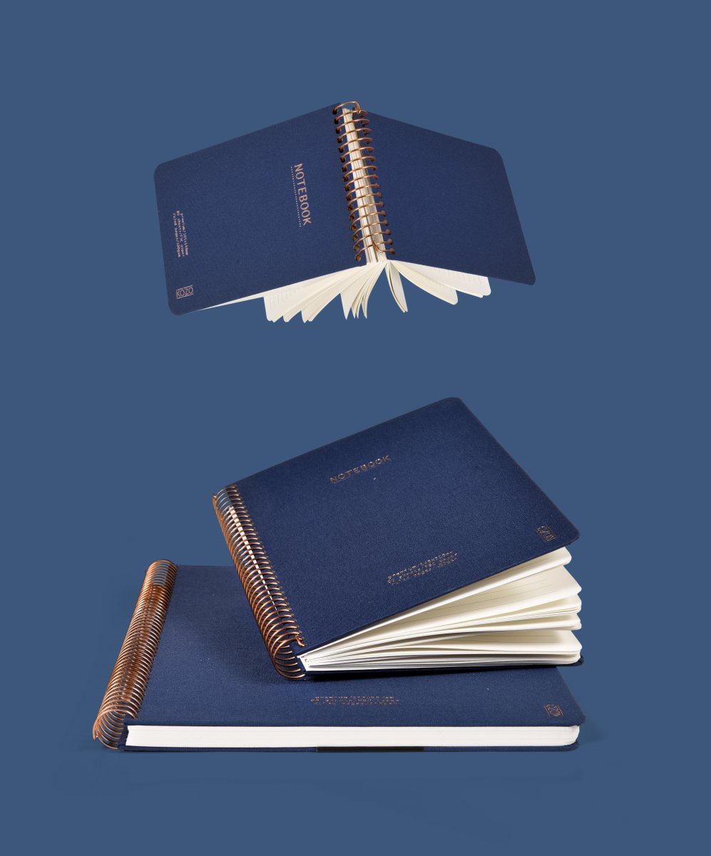 Kozo Premium Notesbog | A4 | Kvadreret | Navy