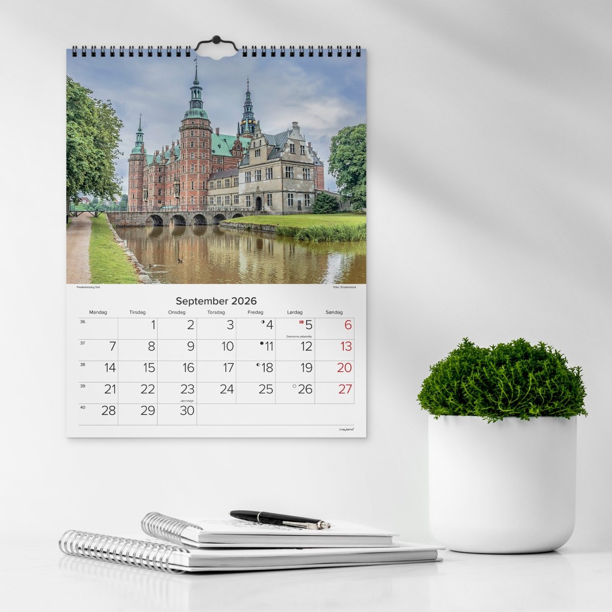 Mayland 2026 Vægkalender, Danske slotte