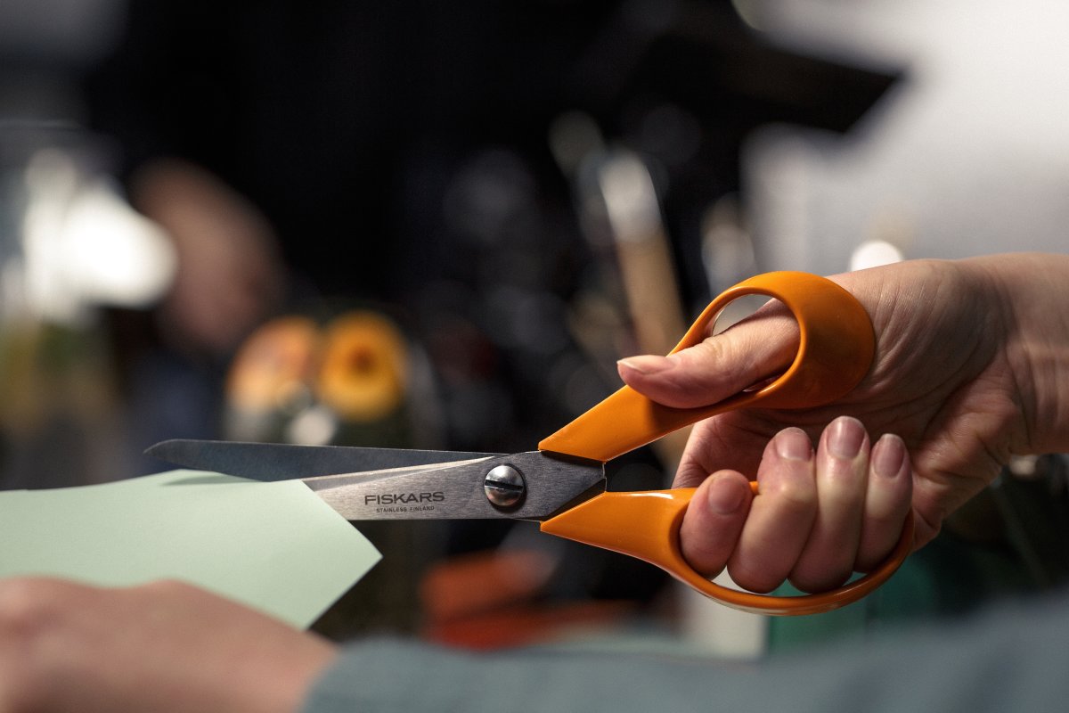 Fiskars Classic Universalsaks, højre, 21 cm