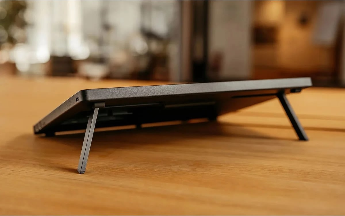 Wacom Display Cintiq 16 (2025), sort