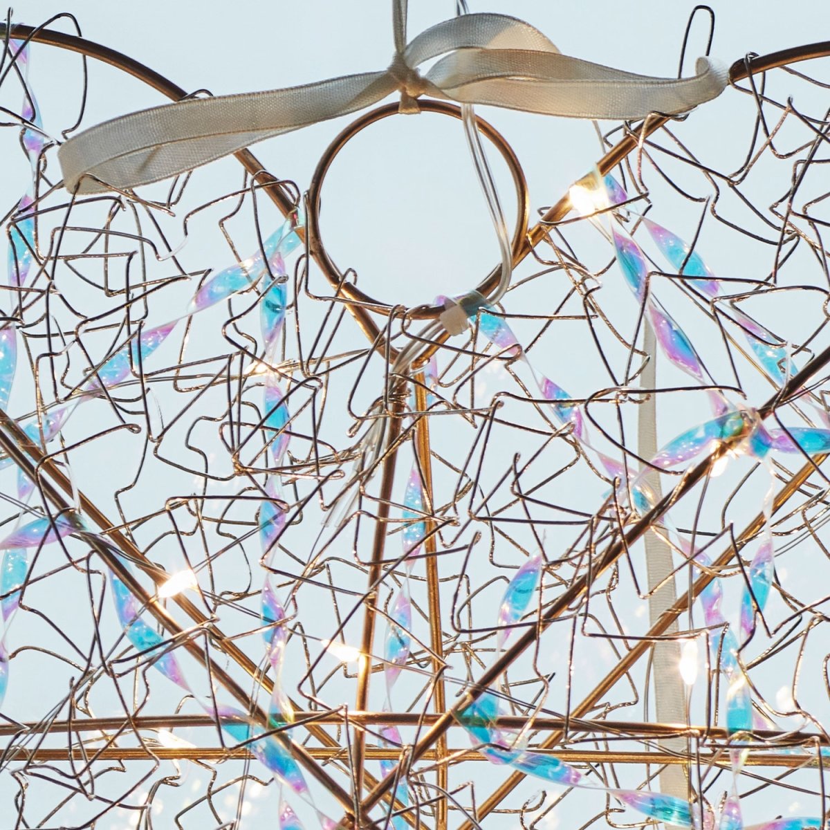 Sirius Lily Hjerte M. LED, H30cm, guld