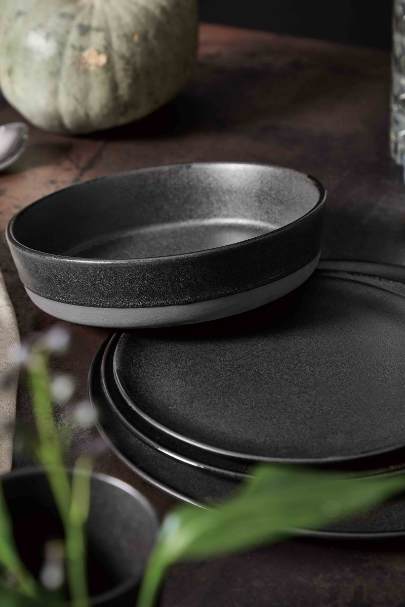 Aida RAW Frokost tallerken, Ø23cm, titanium sort