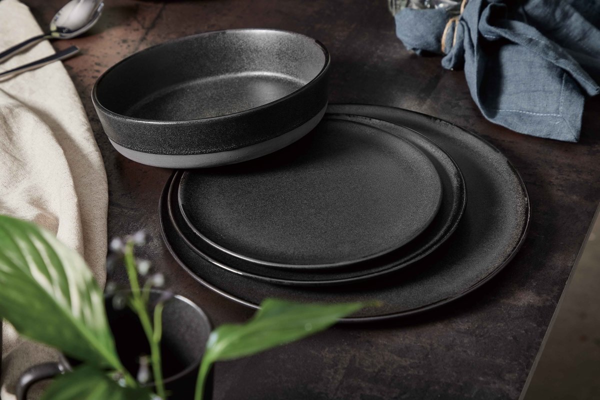 Aida RAW Frokost tallerken, Ø23cm, titanium sort